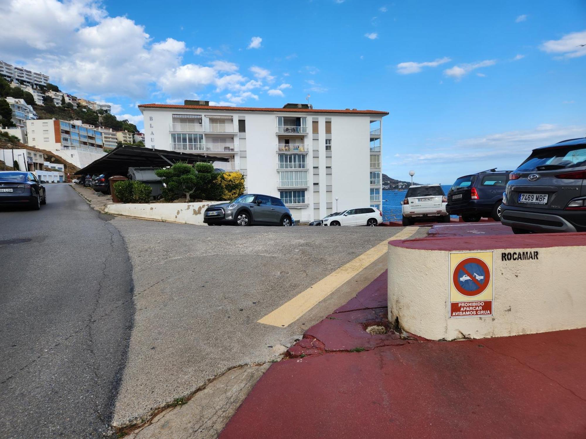 Les Pieds Dans L'Eau, La Tete Dans Les Nuages, Roses Apartment Exterior foto